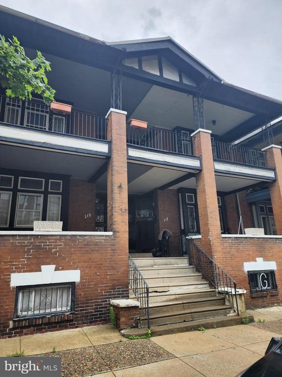 Building Photo - 217 S 47th St