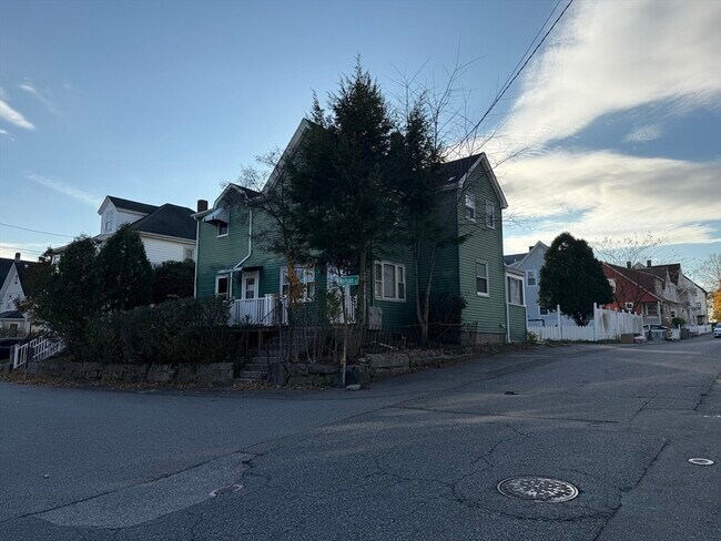 Building Photo - 1-3 Nelson St