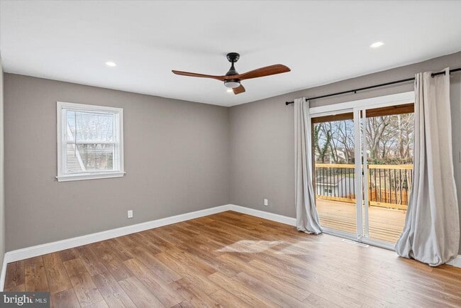 Building Photo - 220 Garnett Rd