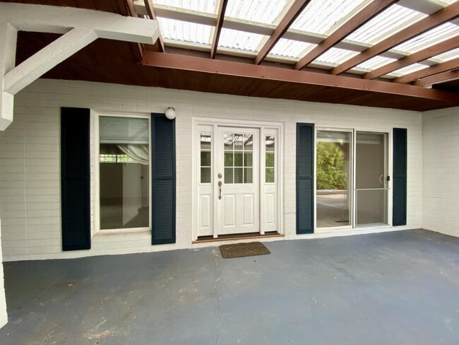 Building Photo - 930 Reddy Ave