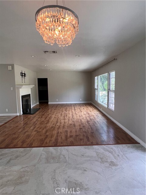 Building Photo - 935 N 1st Ave