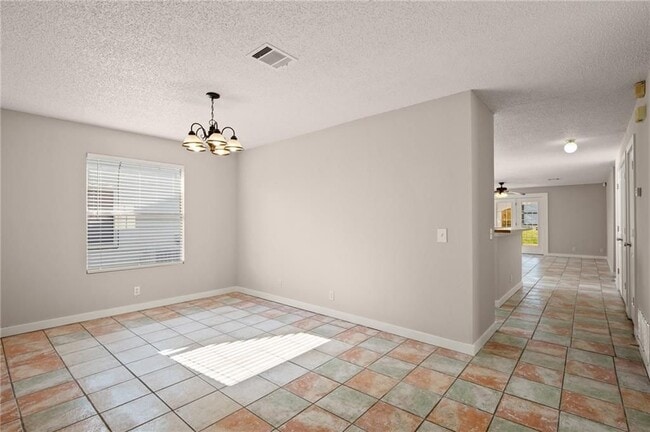 Building Photo - 185 Segovia Way