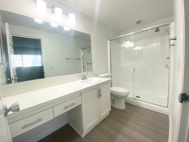 Building Photo - 5810 Amaya Dr