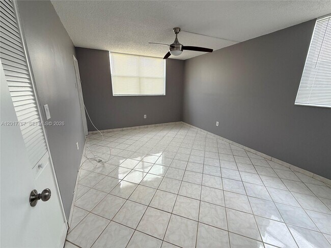 Building Photo - 1820 SW 81st Ave