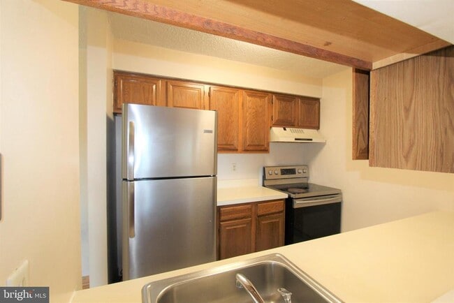 Building Photo - 4812 Ravens Crest Dr