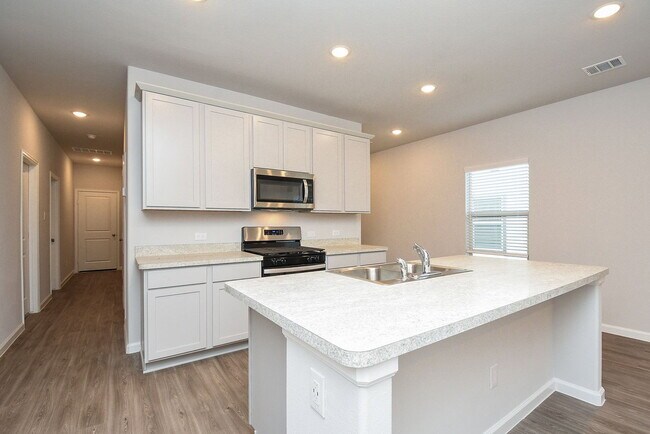 Building Photo - 16493 Moss Ln