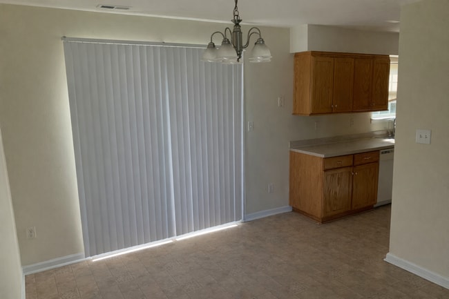 Building Photo - Beautiful Home located in Camden County and close to Water Access