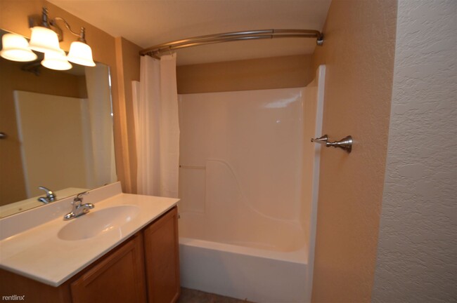 Building Photo - 2 br, 2 bath Condo - 101 S Players Club Dr...