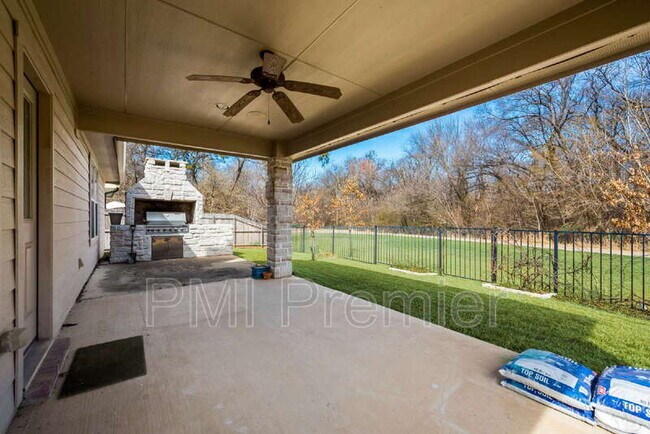 Building Photo - 4005 Ringdove Way