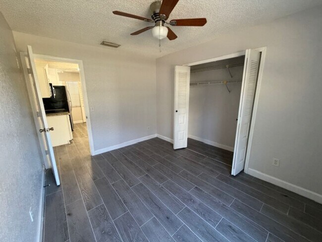 Building Photo - Lake Mary - 3 Bedroom, 2 Bathroom - $1,895.00