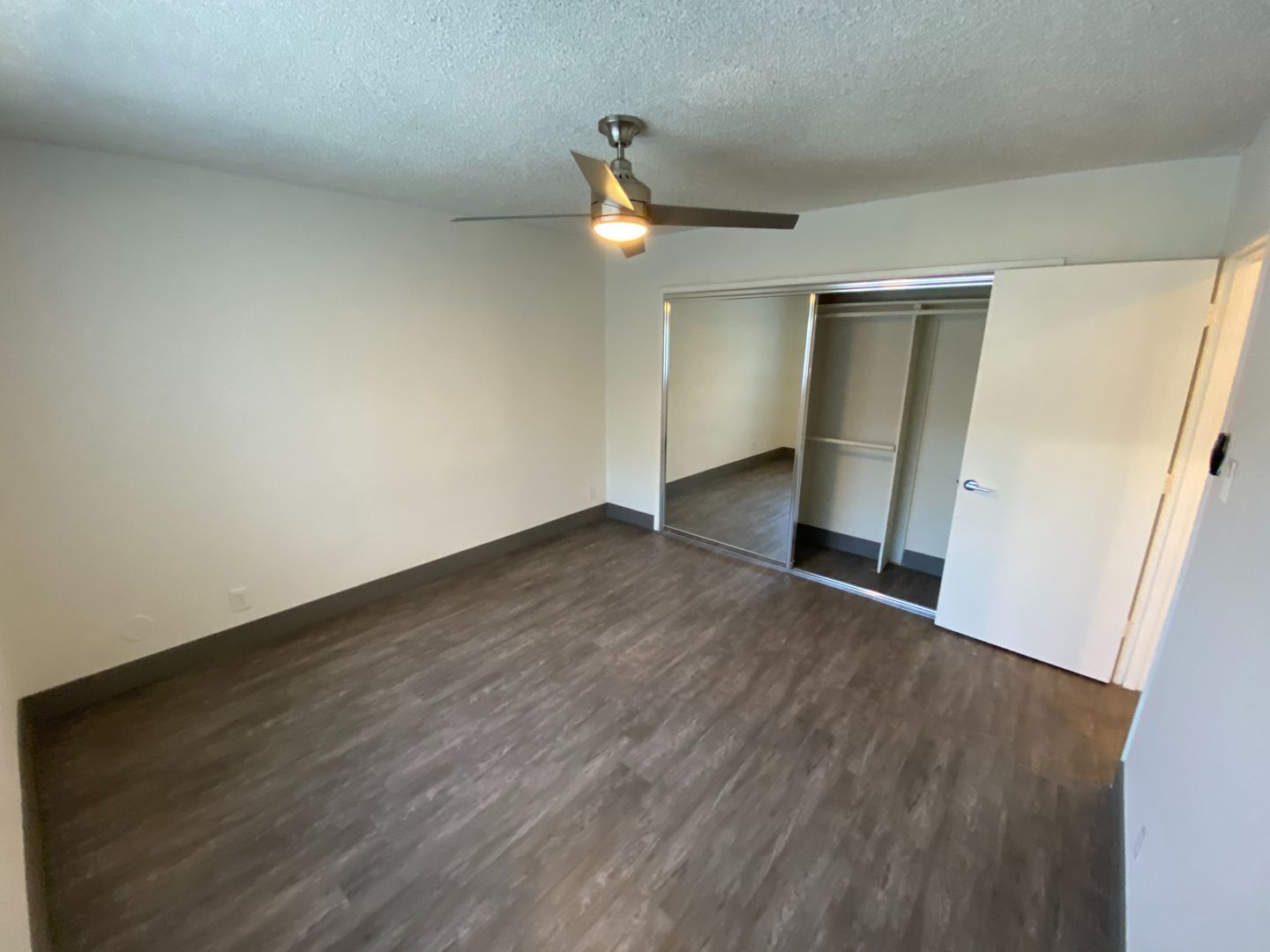 Building Photo - 3611 Mentone Ave