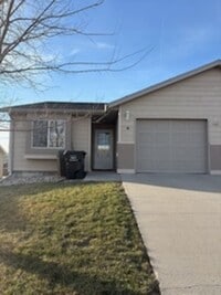 Building Photo - r1327