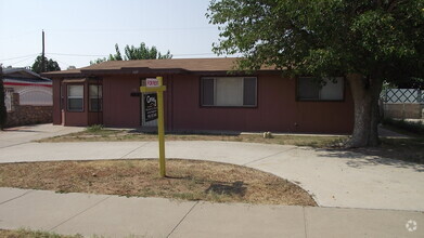 Building Photo - Northeast El Paso 3 Bed