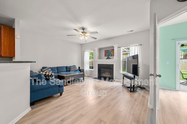 Building Photo - 7430 Northgate Dr