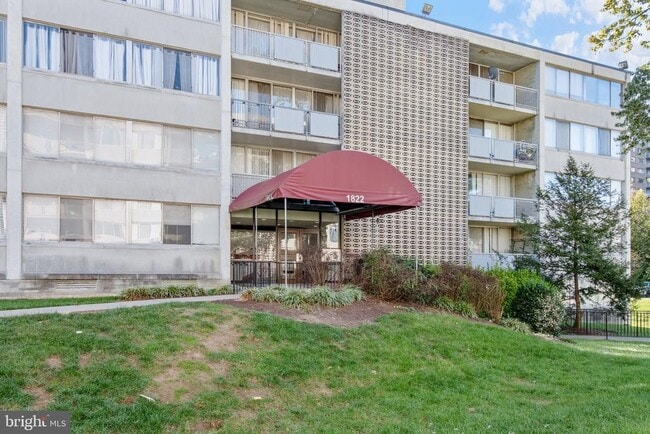 Building Photo - 1822 Metzerott Rd