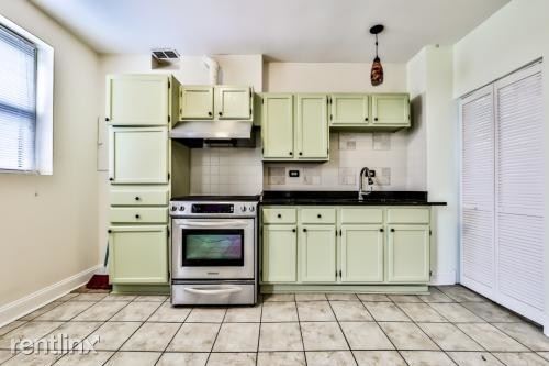 Primary Photo - 4126 N Milwaukee Ave