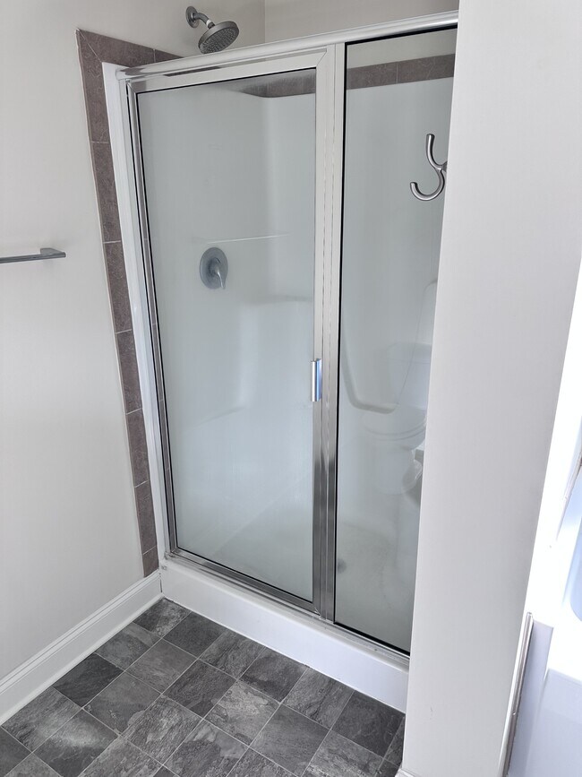 Building Photo - 413 Belhaven Ct