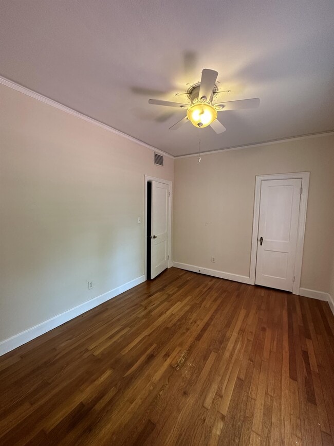 Building Photo - 525 E 58th St