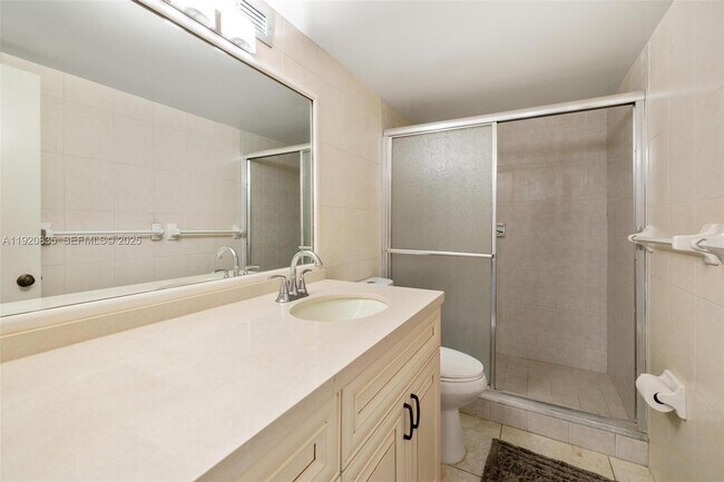 Building Photo - 3800 S Ocean Dr