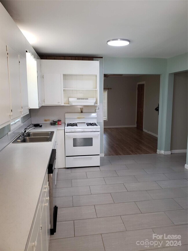 Building Photo - 9055 Unity Church Rd