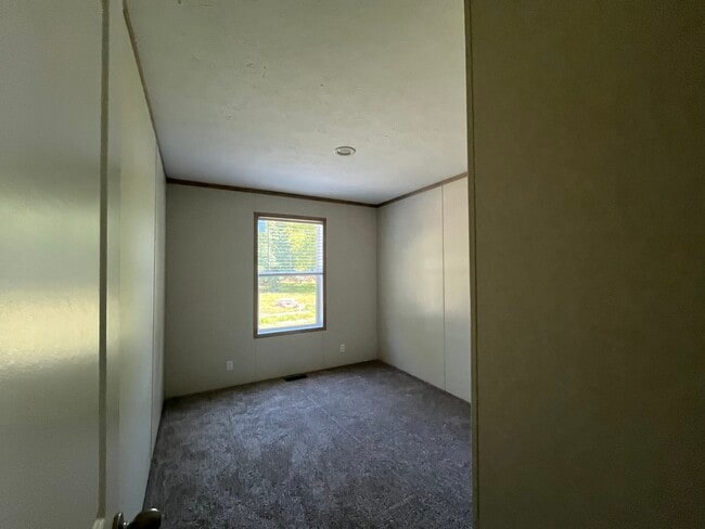 Building Photo - 4224 Twin Terrace