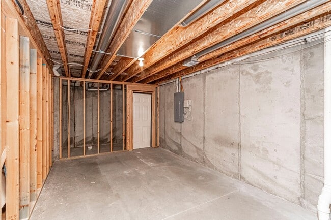 Building Photo - Please View 3D Virtual Walk-Through Before...