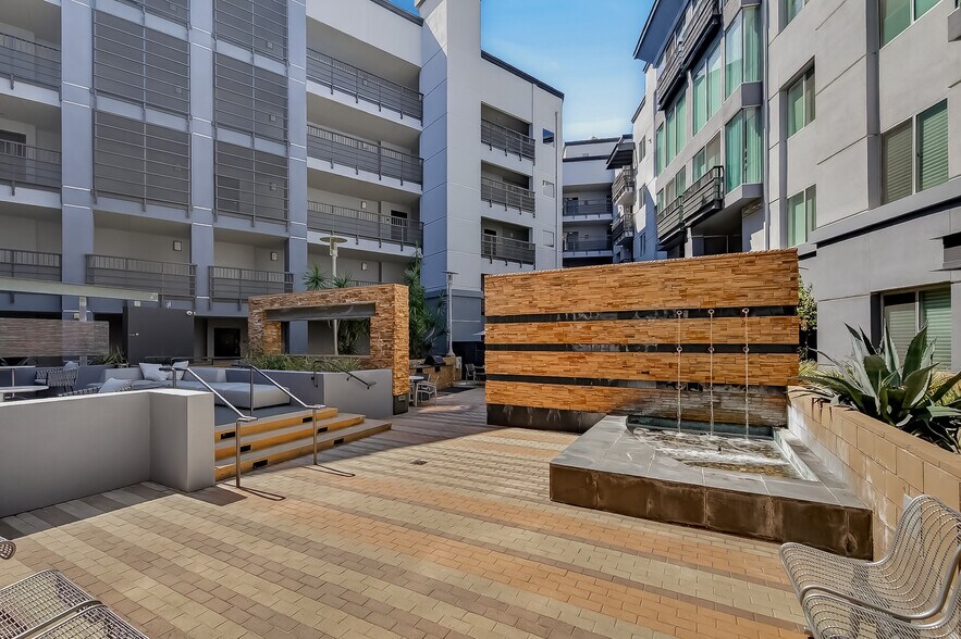 Building Photo - 629 Traction Ave