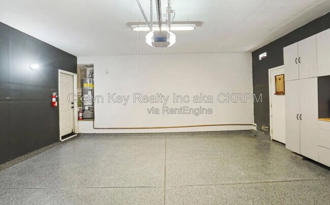 Building Photo - 229 Wisteria Ln