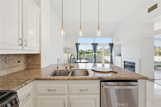 Building Photo - 35 Costa Brava