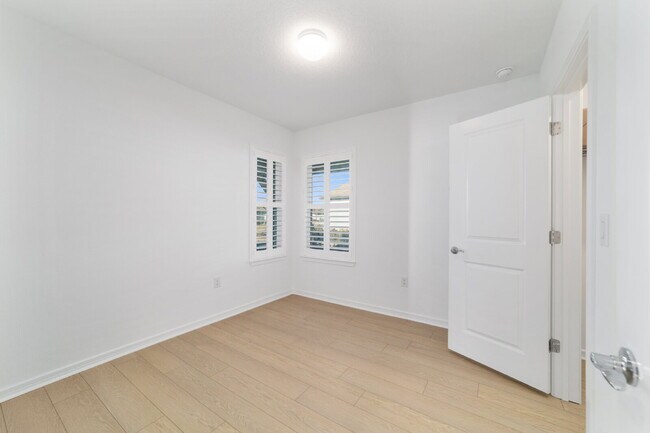 Building Photo - 5543 SW 85th Ave Rd