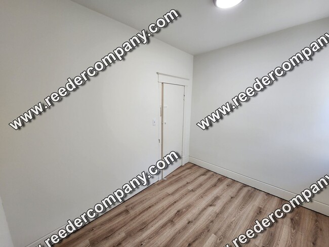Building Photo - 5008 Baring Ave
