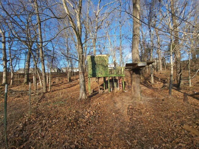 Building Photo - 961 Joey Dr