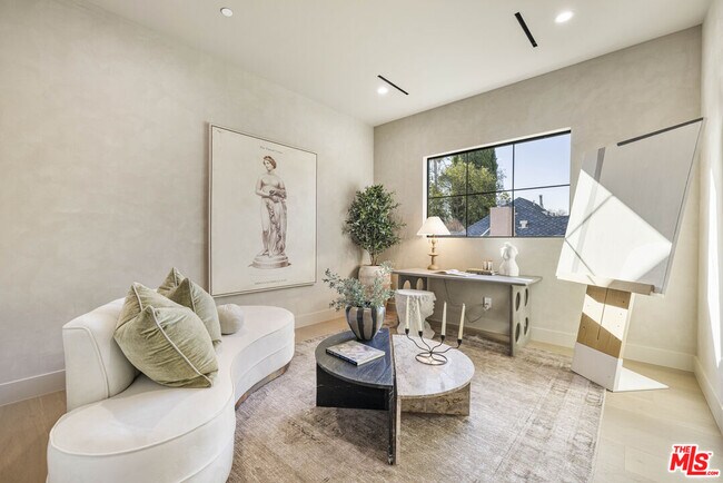 Building Photo - 14273 Greenleaf St