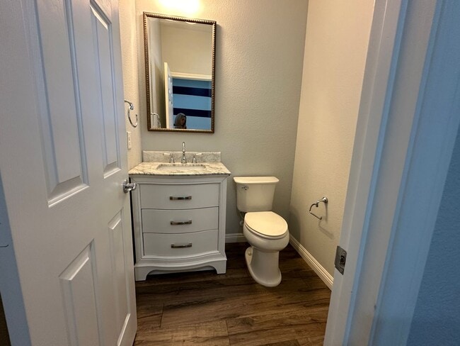 Building Photo - Beautiful Home in the Paseos of Summerlin!