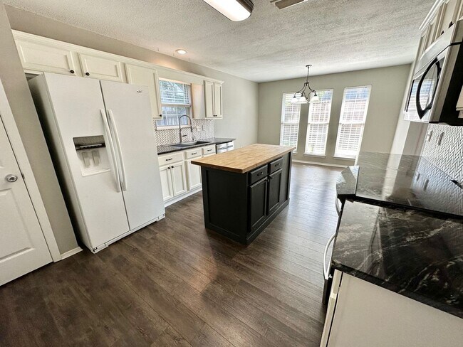 Building Photo - 918 Claeven Cir