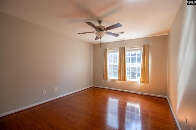 Building Photo - 156 Chesterbrook Ln