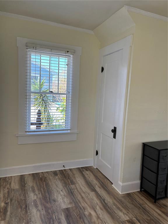 Building Photo - 810 22nd Ave N