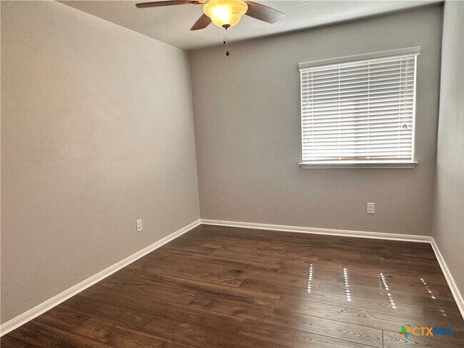 Building Photo - 417 Capistrano Dr