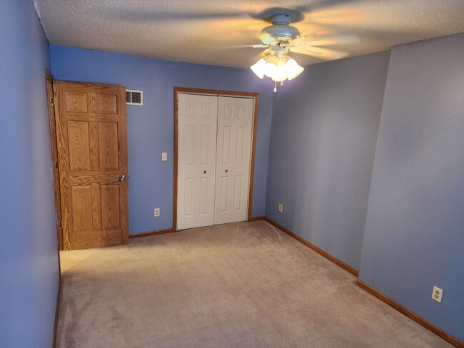 Building Photo - 1510 Oak Ridge Ln SE