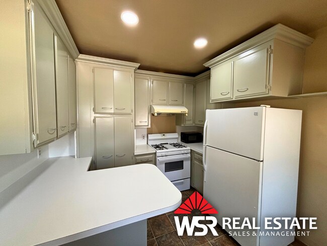 Building Photo - Prime Riverside Location in Wood Streets A...