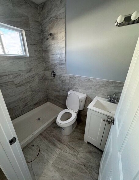 Building Photo - 159 Jaques St