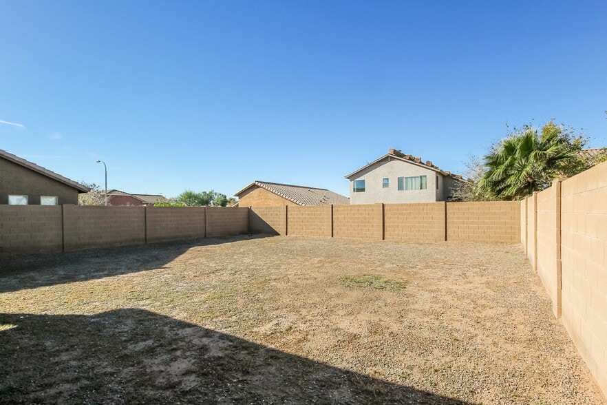 Building Photo - 6216 S 52nd Dr