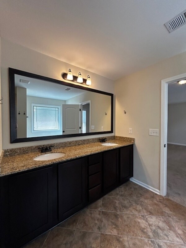 Building Photo - 383 Glen Dornoch Way