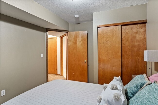 Building Photo - Beautifully done 3 bed 3 bath home in Greenacres/liberty lake area