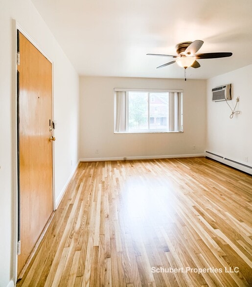 Building Photo - 3154 Schubert Ave