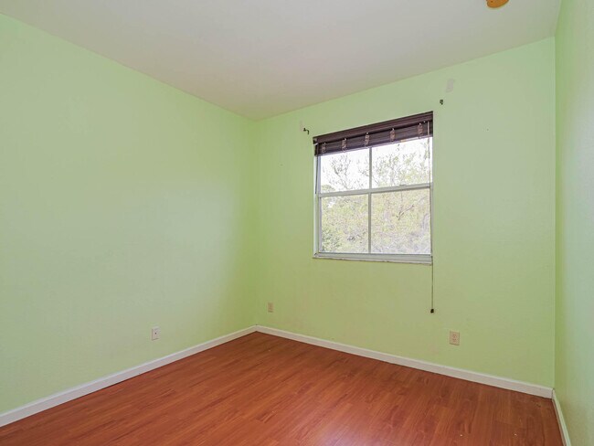 Building Photo - 5648 Spanish River Rd