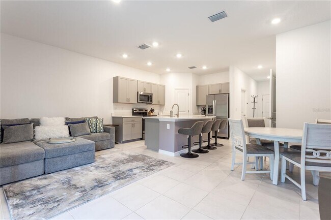 Building Photo - 8473 Lunar Skye St