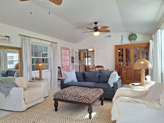 Building Photo - 2026 WINTER RENTAL NEW SMYRNA BEACH - POOL...