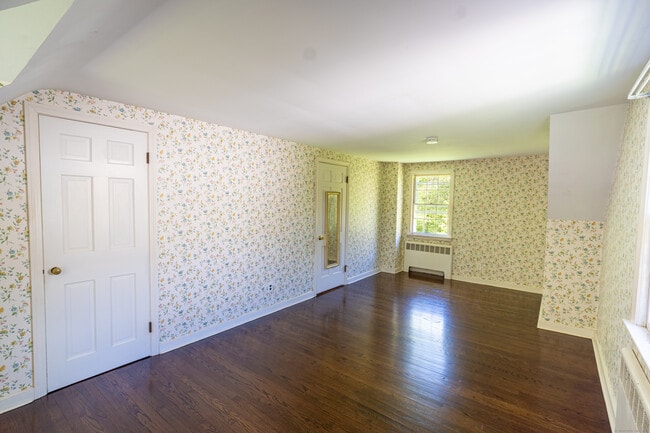 Building Photo - 312 Fairlea Rd
