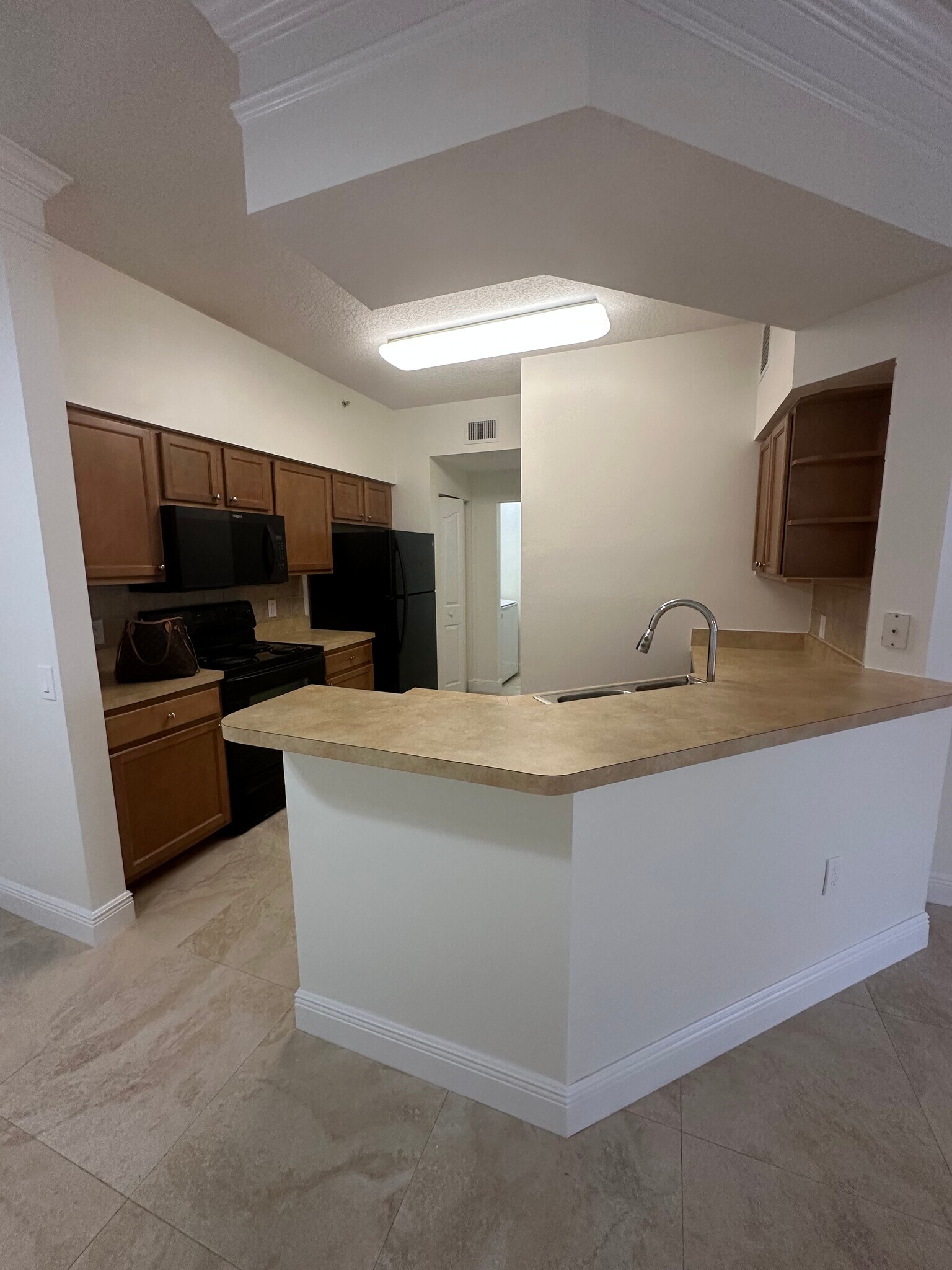 Building Photo - 9873 Baywinds Dr